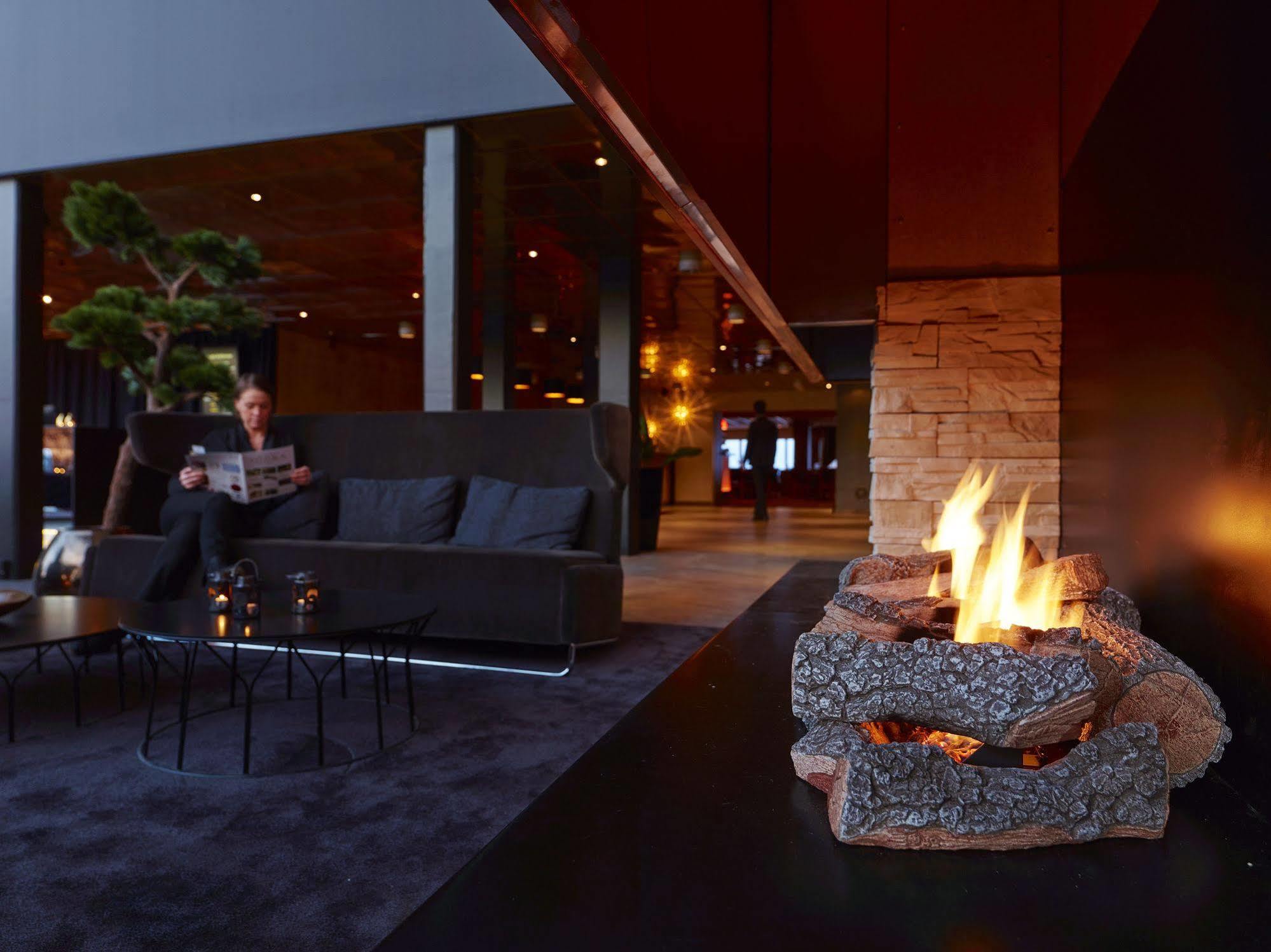 Hotell Soedra Berget Sundsvall Ngoại thất bức ảnh